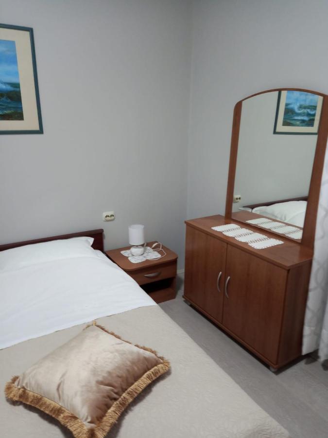 Apartmani Ivana Novalja Exterior foto